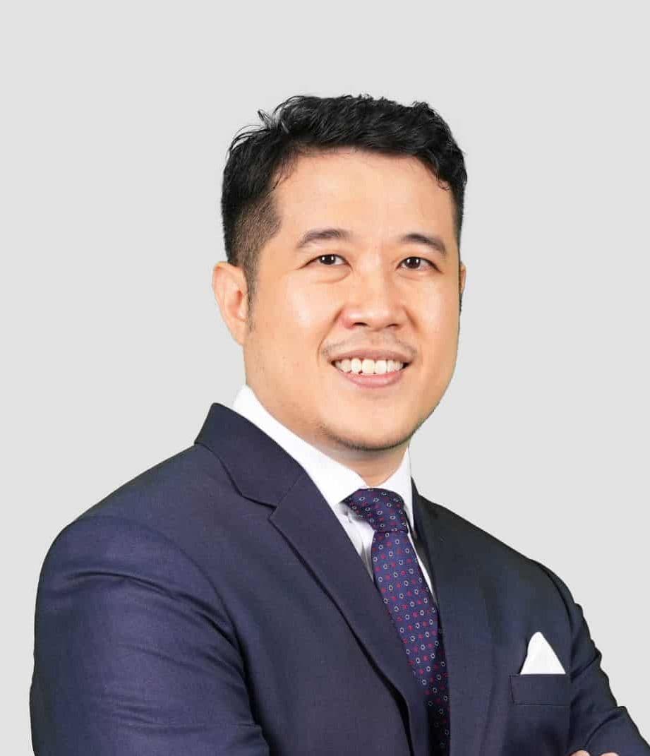 Professor Dr Ernest Poh Mau Ern