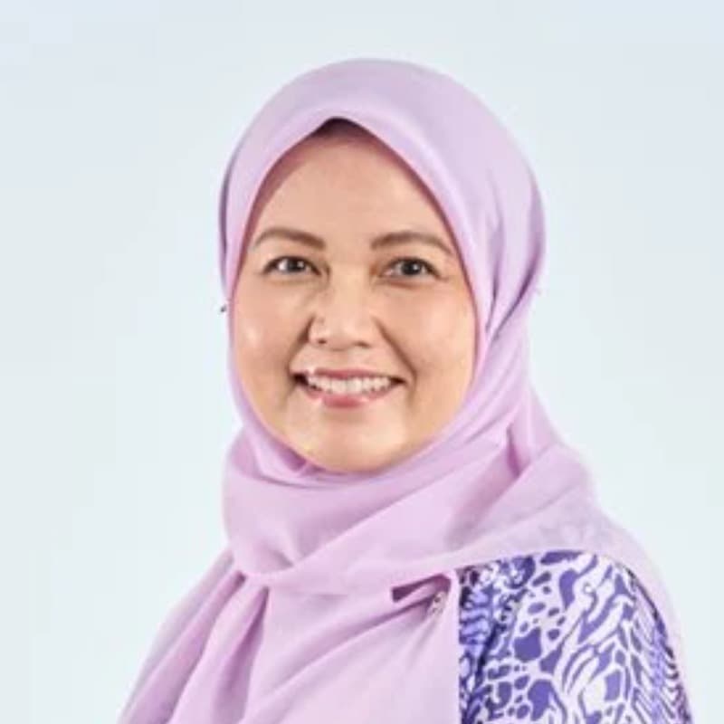 Dr Adilah Ahmat