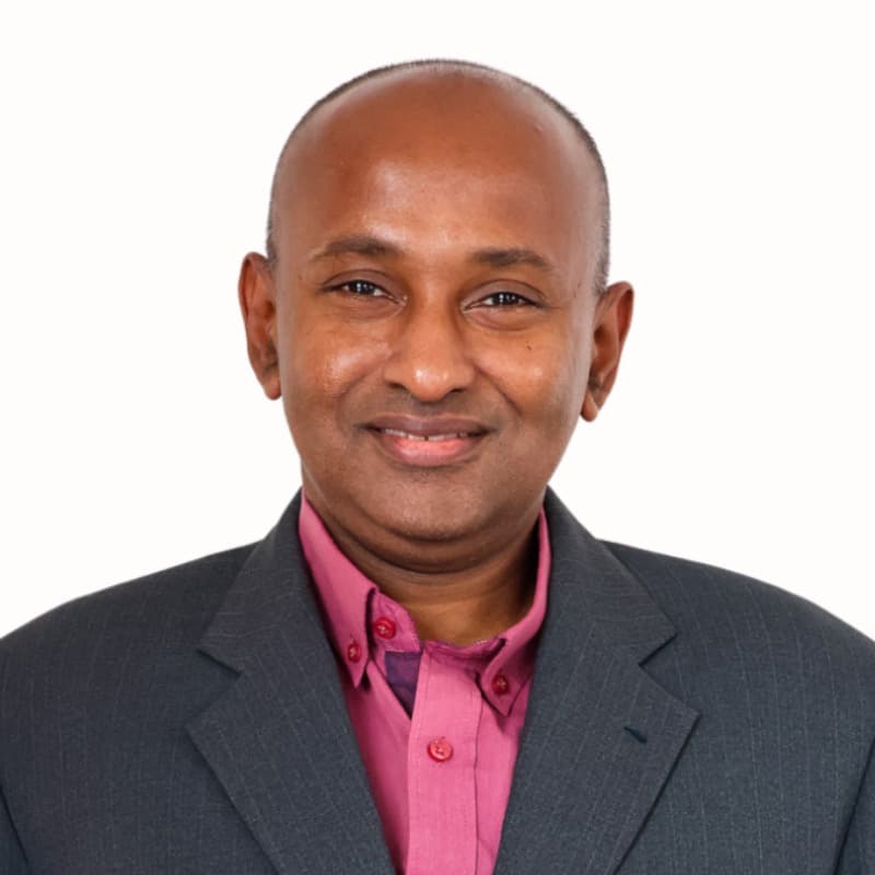 Dr. Praveen Singam V Satkuna Singam