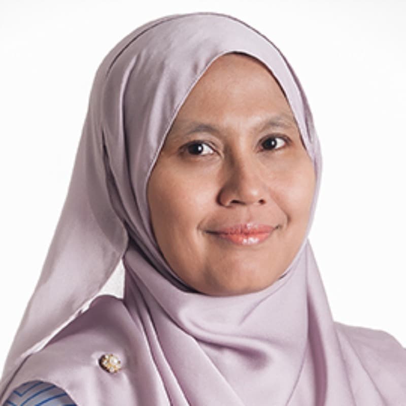 Dr Norazura Binti Mohamad