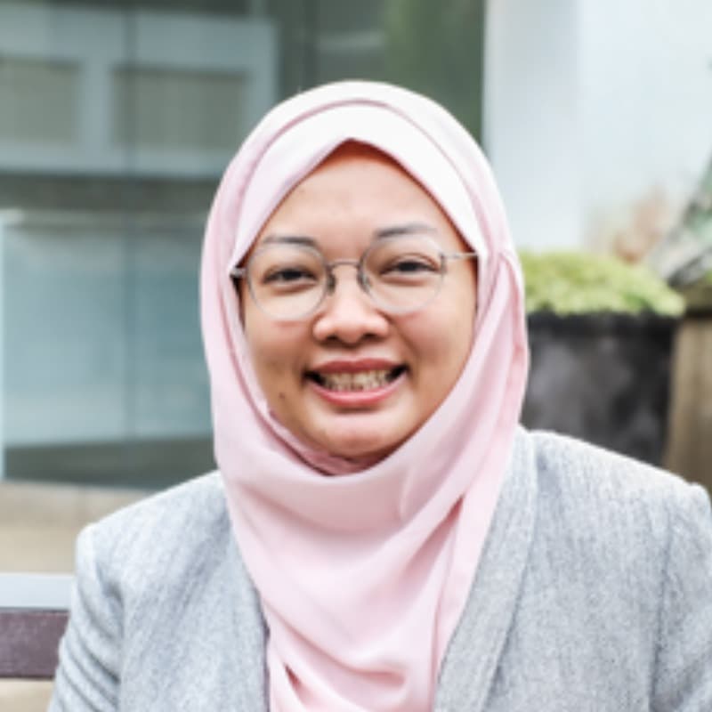 Dr Fadzliana Hanum Hj Jalal