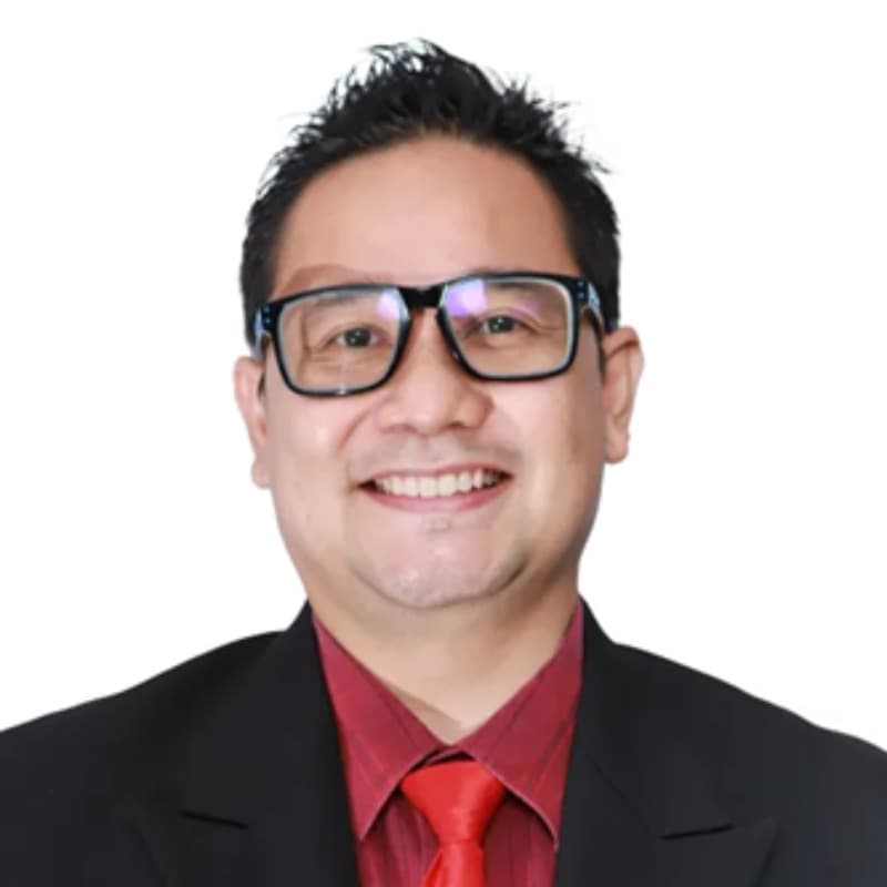 Dr. Sucharit Pongprakyun