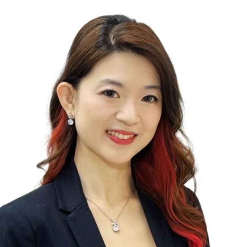 Dr. E Chia Qi